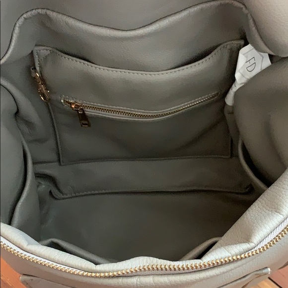 ❌SOLD❌ Fawn Design Grey bag - Picture 6 of 6